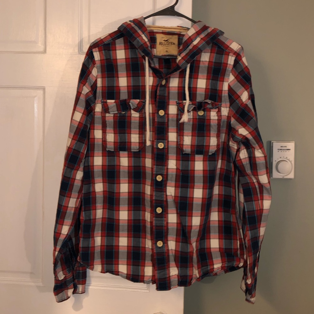 Men’s Hollister button up